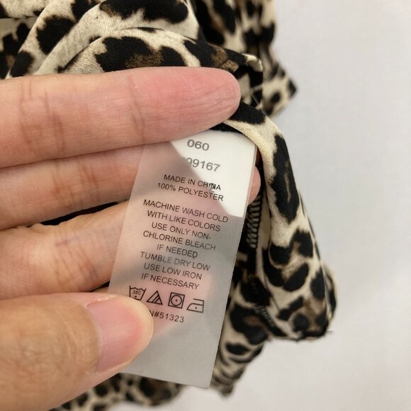 Vince Camuto size 1X Black Brown Leopard Print Soft Relax V neck Popover Blouse - Picture 8 of 10